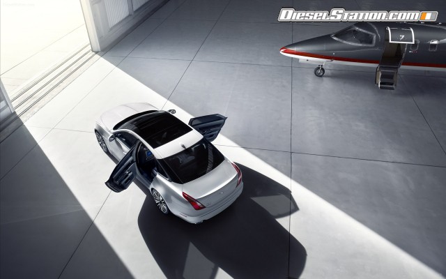 Jaguar XJ Ultimate Widescreen Picture #18 Jaguar XJ Ultimate Widescreen Picture #18