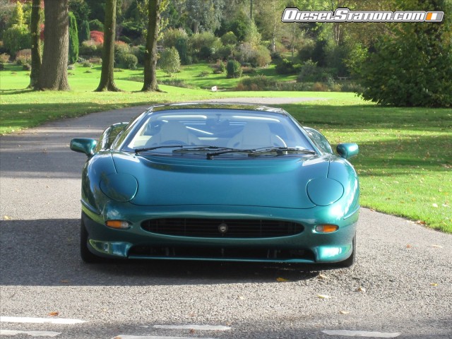 Jaguar XJ220 1994 Picture #2 Jaguar XJ220 1994 Picture #2