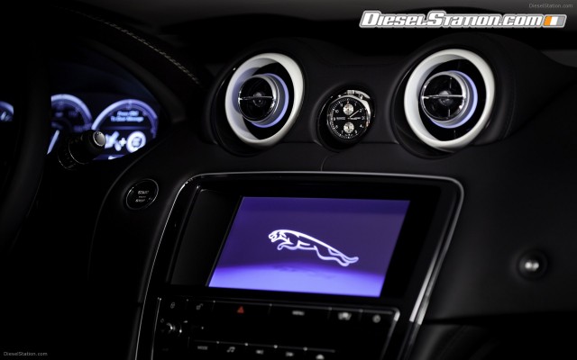 Jaguar XJ75 Platinum Design Concept 2010 Widescreen Picture #1 Jaguar XJ75 Platinum Design Concept 2010 Widescreen Picture #1
