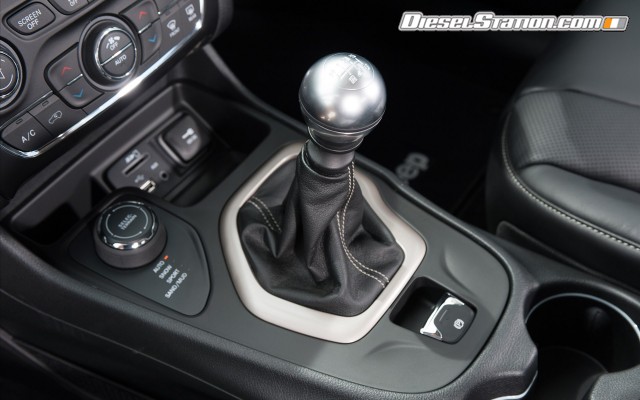 Jeep Cherokee 2015 Widescreen Picture #34 Jeep Cherokee 2015 Widescreen Picture #34