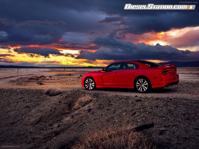 Jeep Grand Cherokee SRT8 2012 Picture #16 Jeep Grand Cherokee SRT8 2012 Picture #16