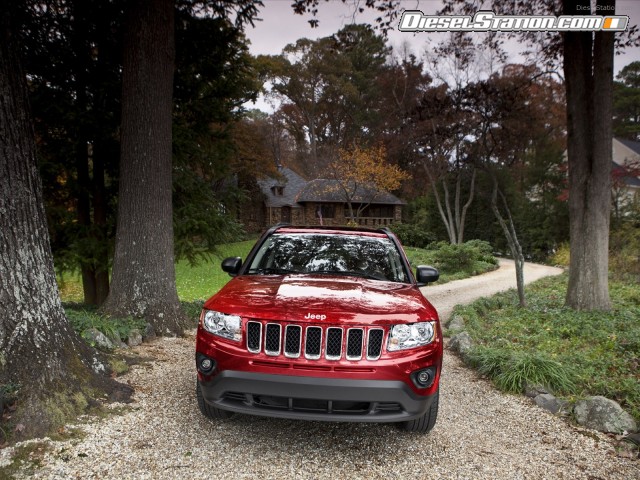 Jeep Grand Cherokee SRT8 2012 Picture #24 Jeep Grand Cherokee SRT8 2012 Picture #24