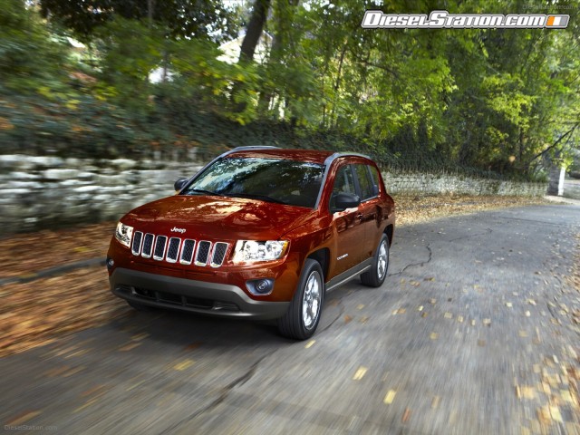 Jeep Grand Cherokee SRT8 2012 Picture #3 Jeep Grand Cherokee SRT8 2012 Picture #3