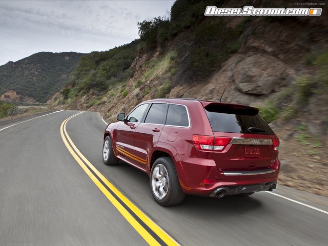 Jeep Grand Cherokee SRT8 2012 Picture #18 Jeep Grand Cherokee SRT8 2012 Picture #18