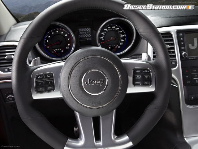 Jeep Grand Cherokee SRT8 2012 Picture #8 Jeep Grand Cherokee SRT8 2012 Picture #8