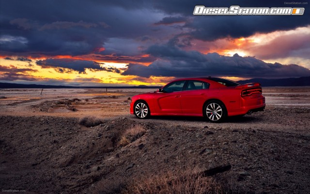 Jeep Grand Cherokee SRT8 2012 Widescreen Picture #4 Jeep Grand Cherokee SRT8 2012 Widescreen Picture #4