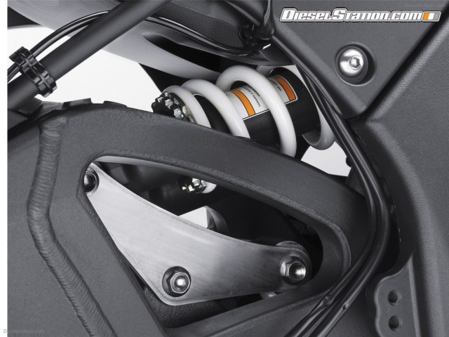 Kawasaki Ninja ZX 10R 2011 Picture #20 Kawasaki Ninja ZX 10R 2011 Picture #20