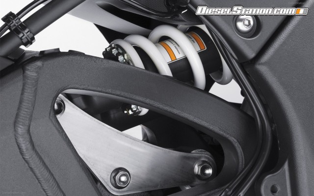 Kawasaki Ninja ZX 10R 2011 Widescreen Picture #10 Kawasaki Ninja ZX 10R 2011 Widescreen Picture #10