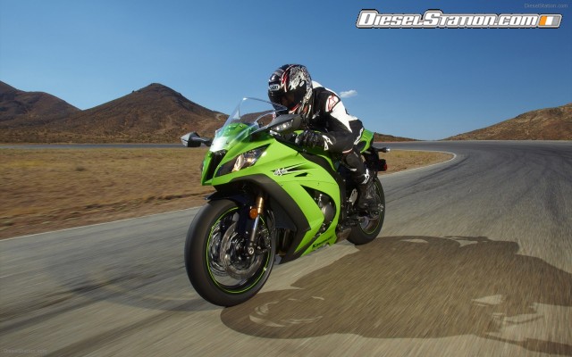 Kawasaki Ninja ZX 10R 2011 Widescreen Picture #15 Kawasaki Ninja ZX 10R 2011 Widescreen Picture #15