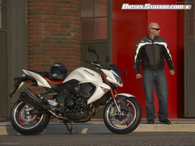 Kawasaki Z1000 Picture #1 Kawasaki Z1000 Picture #1