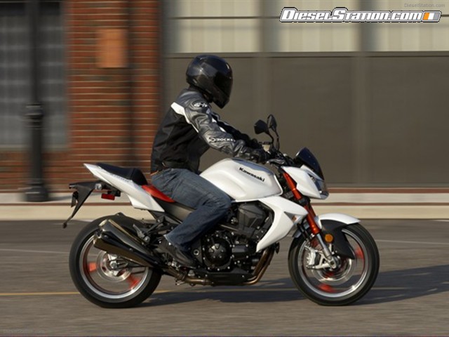 Kawasaki Z1000 Picture #21 Kawasaki Z1000 Picture #21