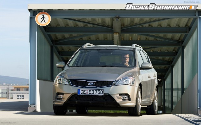 Kia Ceed facelift Widescreen Picture #2 Kia Ceed facelift Widescreen Picture #2