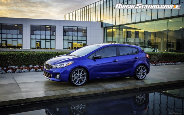 Kia Forte5 2017 Widescreen Picture #9 Kia Forte5 2017 Widescreen Picture #9