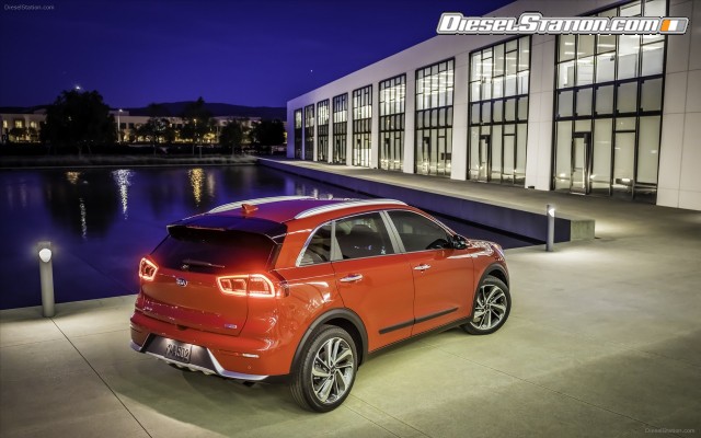 Kia Niro 2017 Widescreen Picture #12 Kia Niro 2017 Widescreen Picture #12