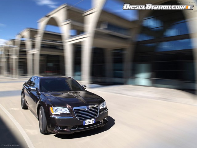 Lancia Thema 2012 Picture #11 Lancia Thema 2012 Picture #11