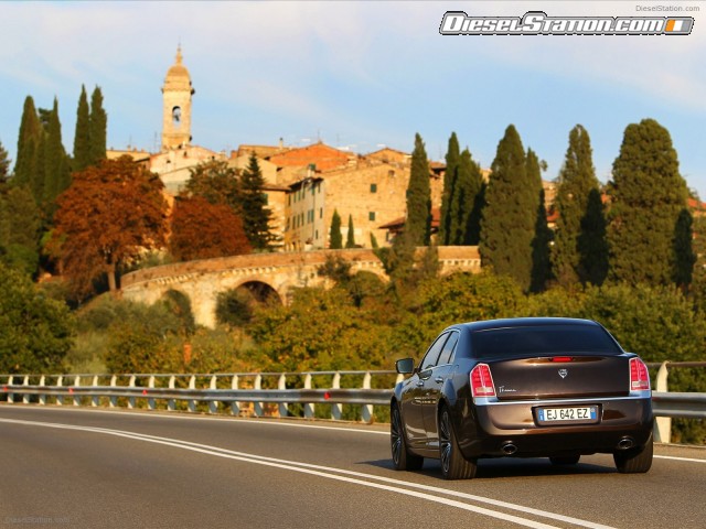 Lancia Thema 2012 Picture #69 Lancia Thema 2012 Picture #69