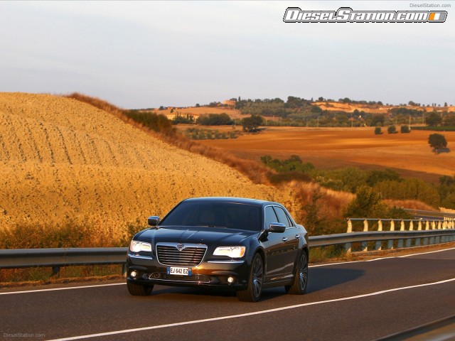 Lancia Thema 2012 Picture #36 Lancia Thema 2012 Picture #36