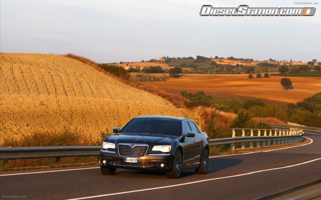 Lancia Thema 2012 Widescreen Picture #20 Lancia Thema 2012 Widescreen Picture #20