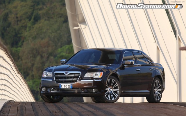 Lancia Thema 2012 Widescreen Picture #18 Lancia Thema 2012 Widescreen Picture #18