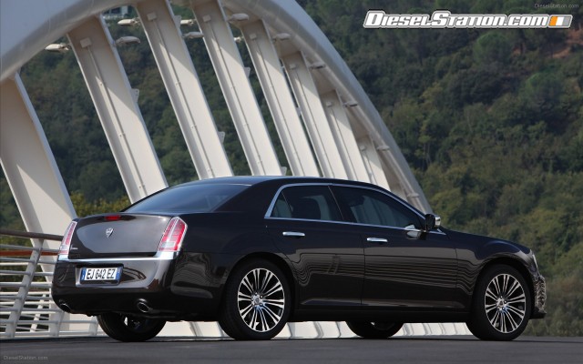 Lancia Thema 2012 Widescreen Picture #2 Lancia Thema 2012 Widescreen Picture #2