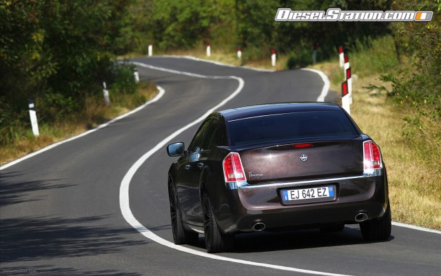 Lancia Thema 2012 Widescreen Picture #44 Lancia Thema 2012 Widescreen Picture #44