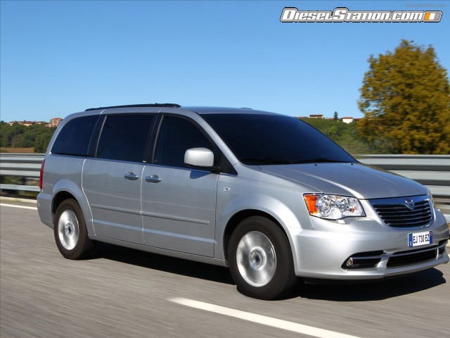 Lancia Voyager 2012 Picture #20 Lancia Voyager 2012 Picture #20