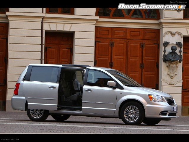 Lancia Voyager 2012 Picture #53 Lancia Voyager 2012 Picture #53