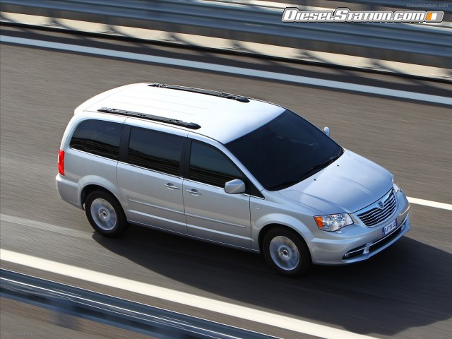 Lancia Voyager 2012 Picture #31 Lancia Voyager 2012 Picture #31