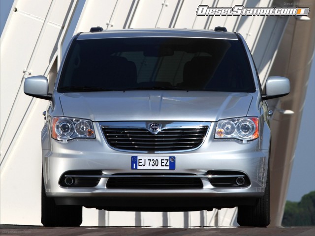 Lancia Voyager 2012 Picture #15 Lancia Voyager 2012 Picture #15