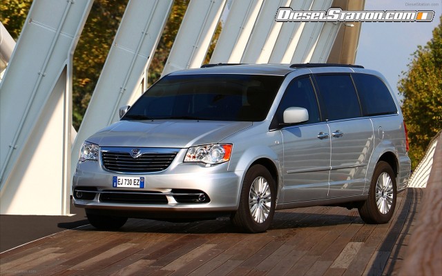 Lancia Voyager 2012 Widescreen Picture #41 Lancia Voyager 2012 Widescreen Picture #41