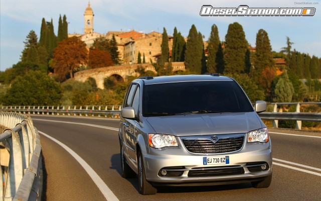 Lancia Voyager 2012 Widescreen Picture #48 Lancia Voyager 2012 Widescreen Picture #48