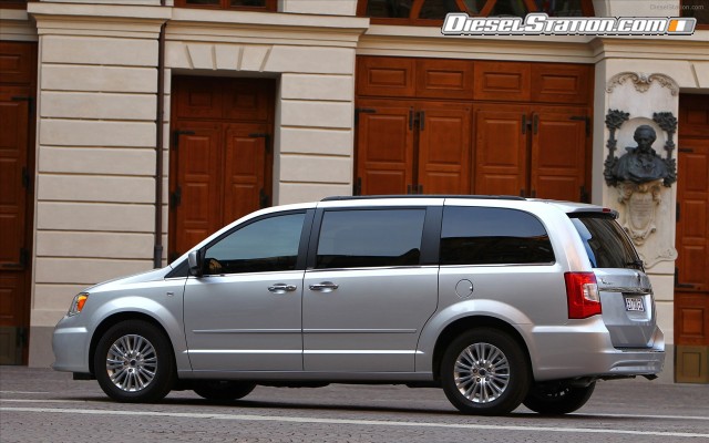 Lancia Voyager 2012 Widescreen Picture #34 Lancia Voyager 2012 Widescreen Picture #34