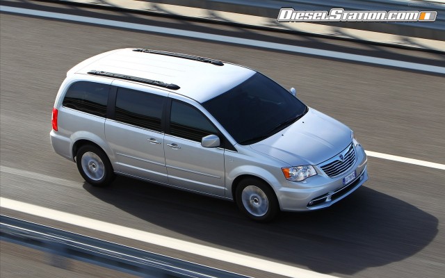 Lancia Voyager 2012 Widescreen Picture #21 Lancia Voyager 2012 Widescreen Picture #21