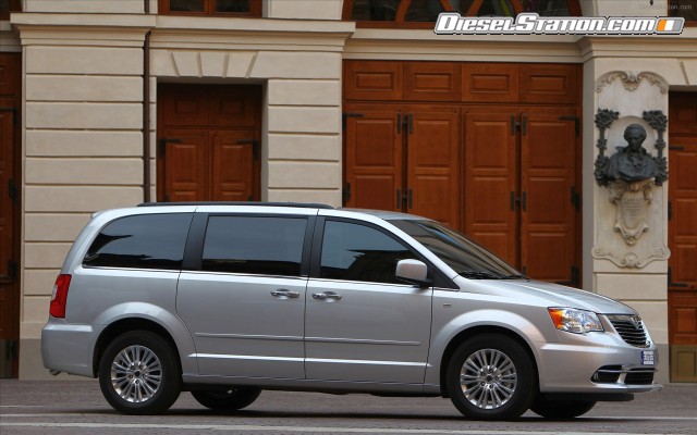 Lancia Voyager 2012 Widescreen Picture #56 Lancia Voyager 2012 Widescreen Picture #56