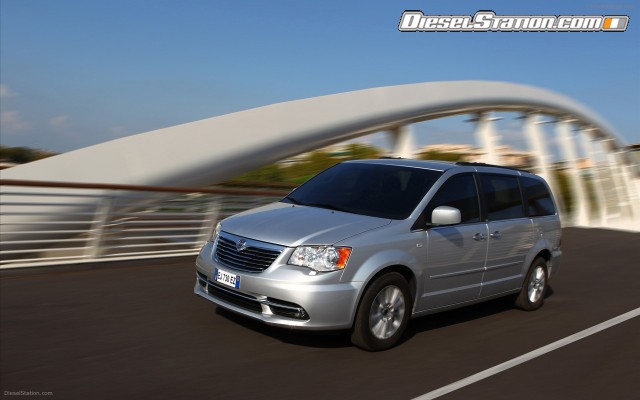 Lancia Voyager 2012 Widescreen Picture #36 Lancia Voyager 2012 Widescreen Picture #36