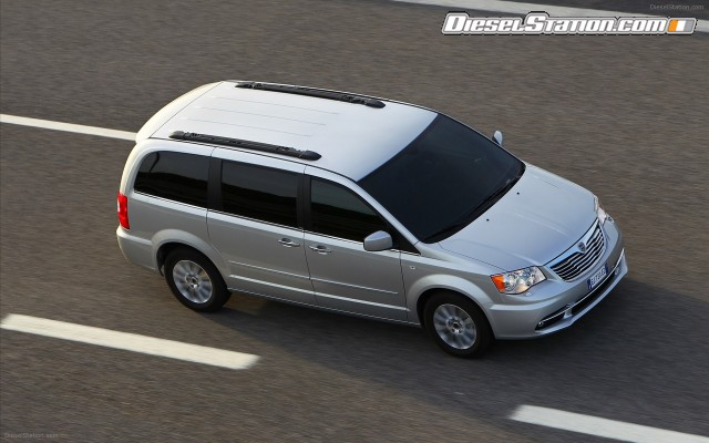 Lancia Voyager 2012 Widescreen Picture #28 Lancia Voyager 2012 Widescreen Picture #28