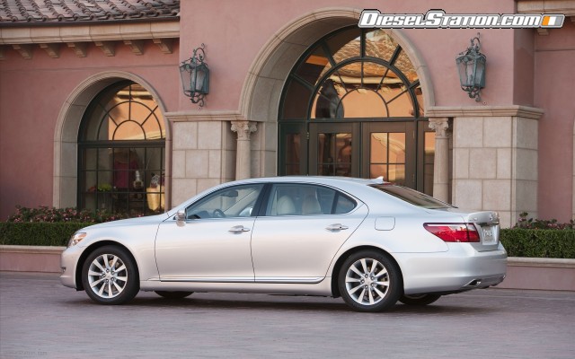 Lexus 2010 LS 460 Widescreen Picture #26 Lexus 2010 LS 460 Widescreen Picture #26