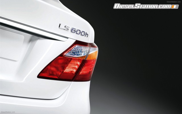 Lexus 2010 LS 600h Widescreen Picture #10 Lexus 2010 LS 600h Widescreen Picture #10