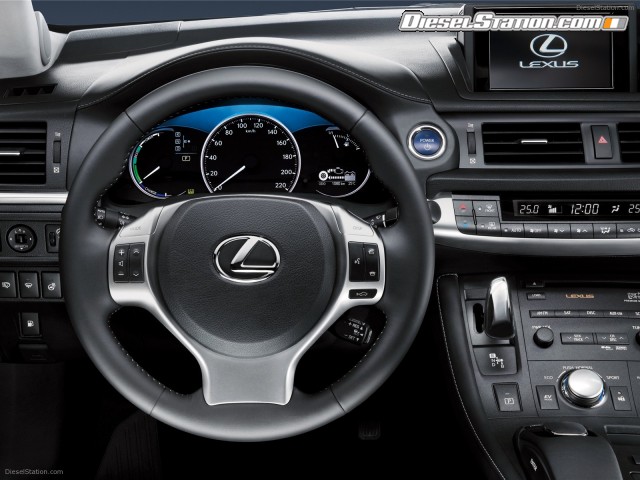 Lexus CT 200h 2011 Picture #1 Lexus CT 200h 2011 Picture #1