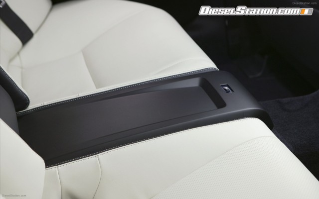 Lexus IS F 2012 Widescreen Picture #4 Lexus IS F 2012 Widescreen Picture #4