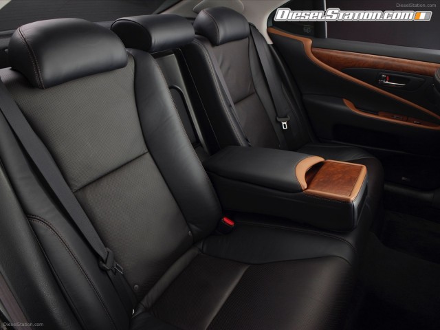 Lexus LS 460 Touring Edition 2011 Picture #16 Lexus LS 460 Touring Edition 2011 Picture #16