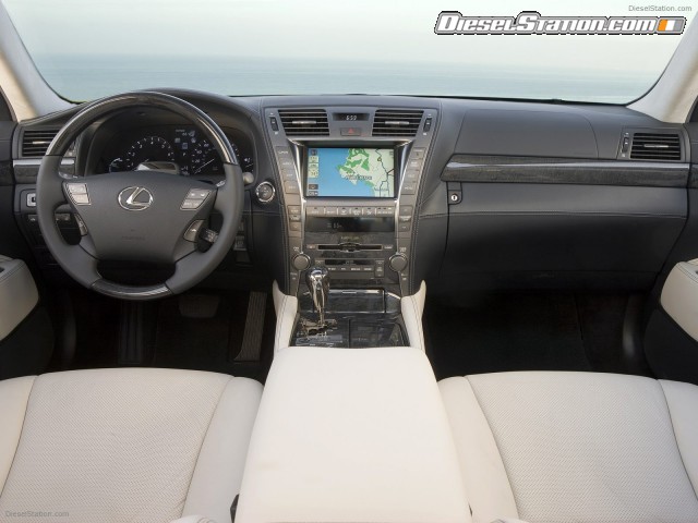 Lexus LS 600h L Picture #18 Lexus LS 600h L Picture #18