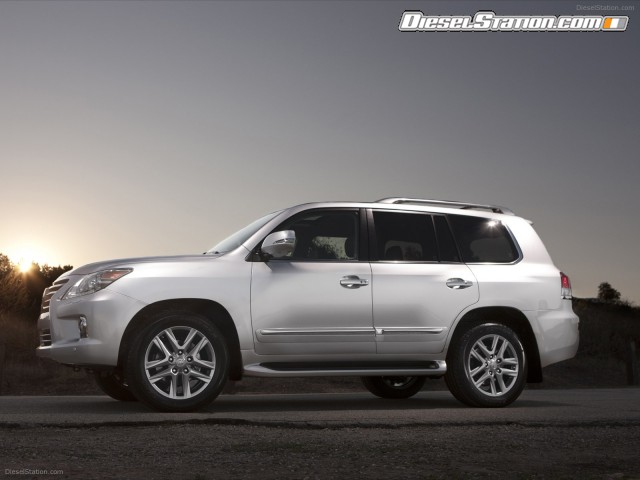 Lexus LX 570 2013 Picture #28 Lexus LX 570 2013 Picture #28