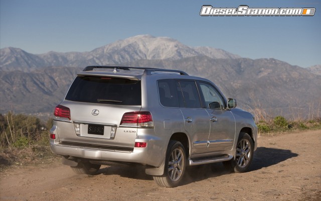 Lexus LX 570 2013 Widescreen Picture #2 Lexus LX 570 2013 Widescreen Picture #2