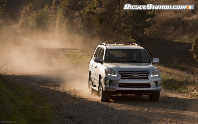 Lexus LX 570 2013 Widescreen Picture #30 Lexus LX 570 2013 Widescreen Picture #30