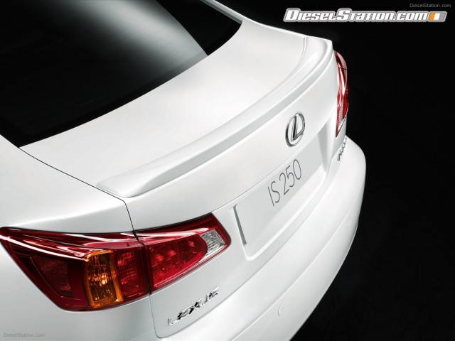 Lexus revises the IS range Picture #16 Lexus revises the IS range Picture #16