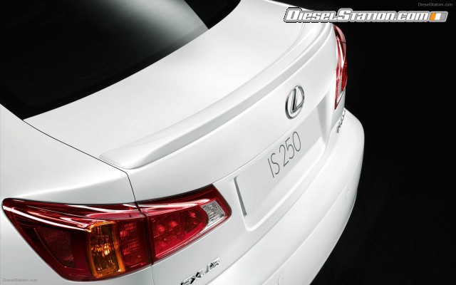 Lexus revises the IS range Widescreen Picture #14 Lexus revises the IS range Widescreen Picture #14