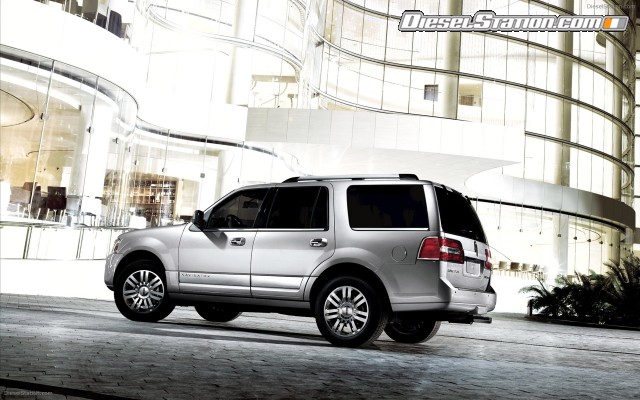 Lincoln Navigator 2011 Widescreen Picture #16 Lincoln Navigator 2011 Widescreen Picture #16