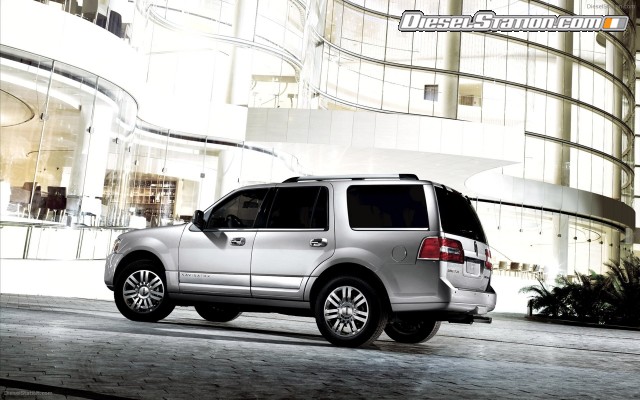 Lincoln Navigator 2012 Widescreen Picture #3 Lincoln Navigator 2012 Widescreen Picture #3