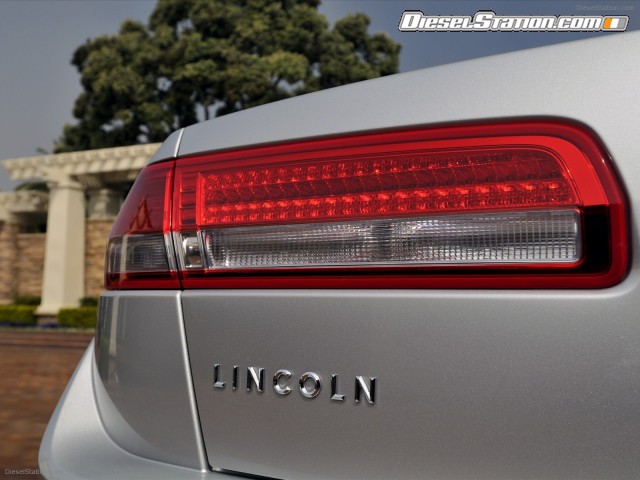 Lincoln New MKZ Executive Package Picture #1 Lincoln New MKZ Executive Package Picture #1